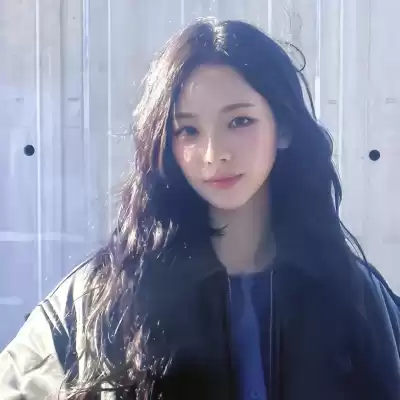 郁雁卉